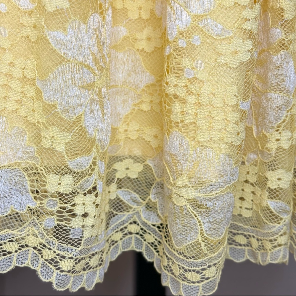 Place Yellow Lace Kids Formal Dress - Picture 6 of 10